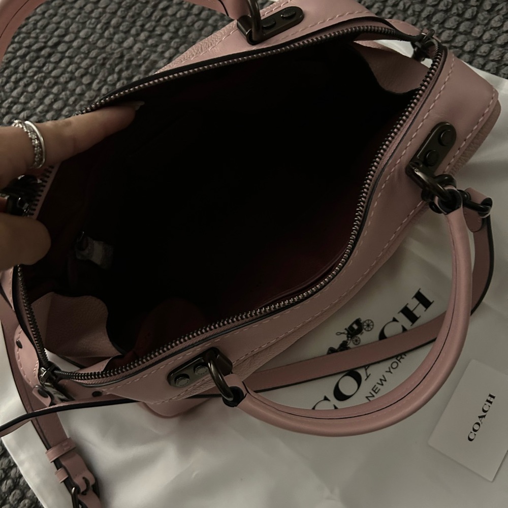 Coach Pink Shoulder Bag - Picture 2 of 8